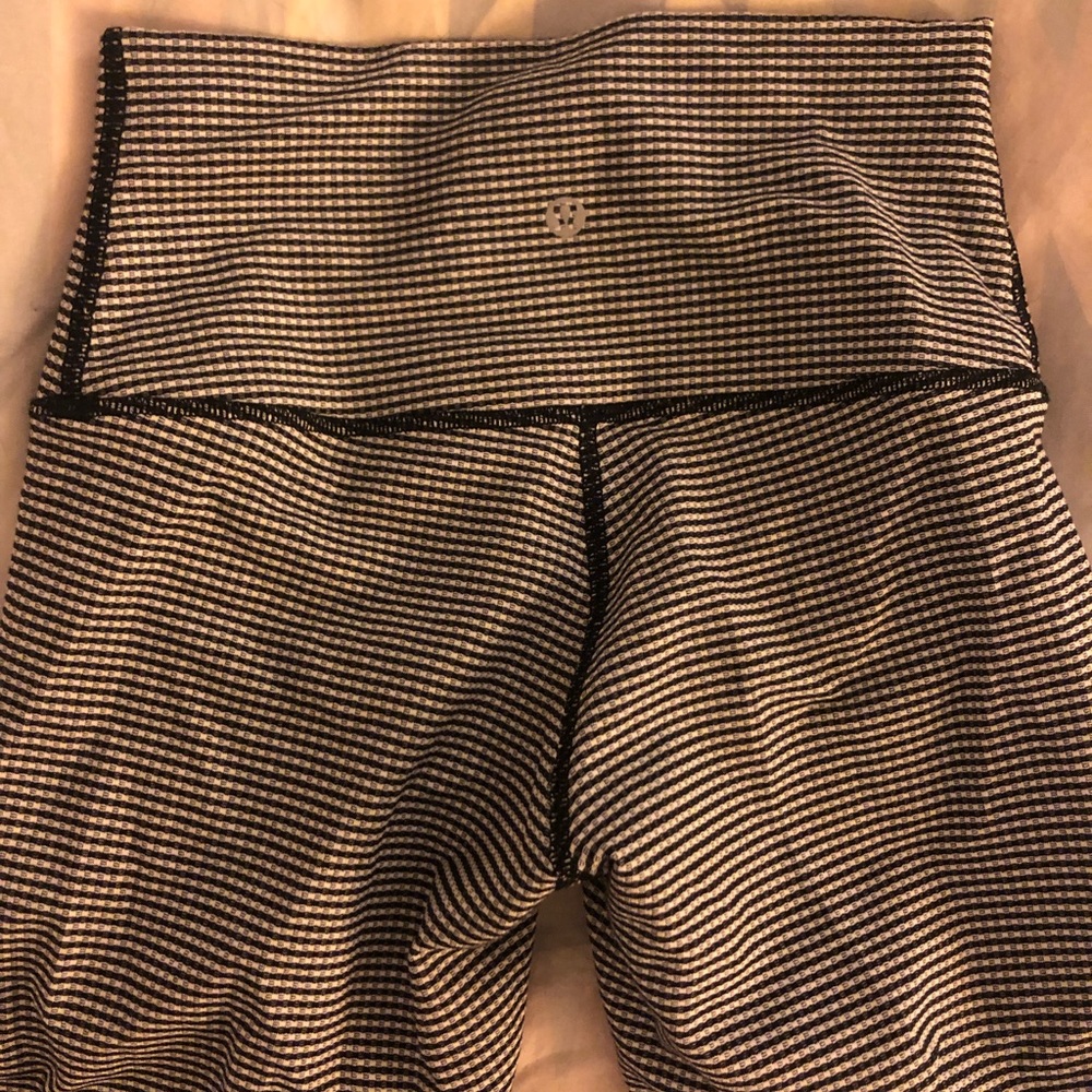 Lululemon Gingham Wunder Under Crops
